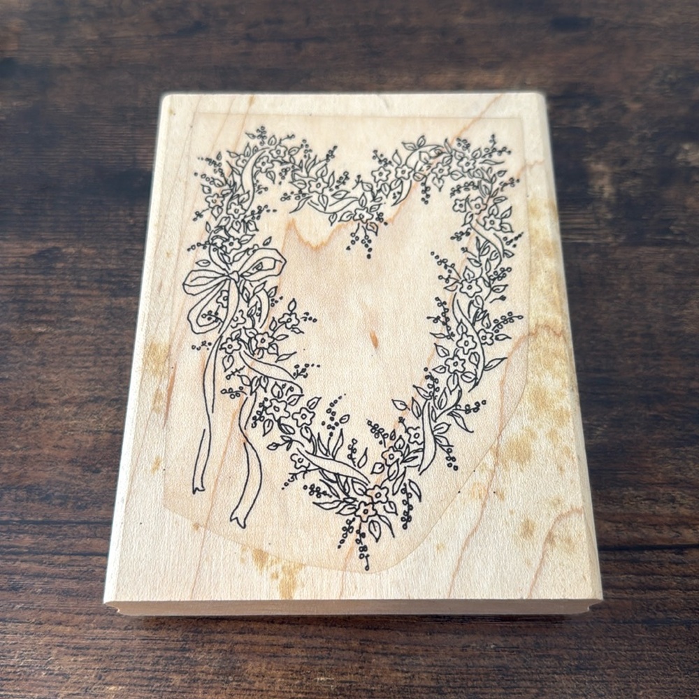 1998 Stampin Up Floral Wreath Bow Flower Heart Shape Wood Mounted Rubber Stamp